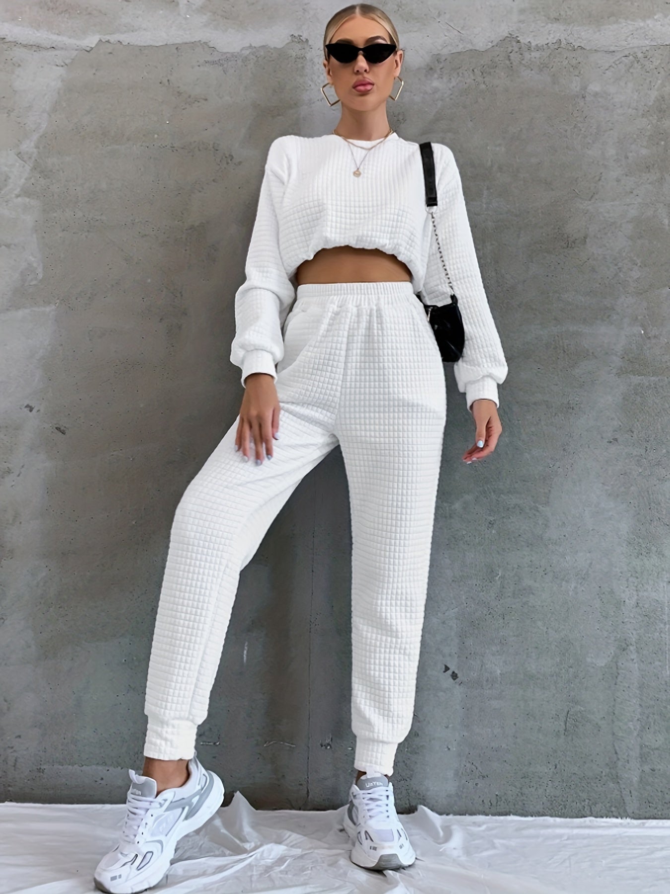 Strukturert cropped sweatshirt og bukser for kvinner