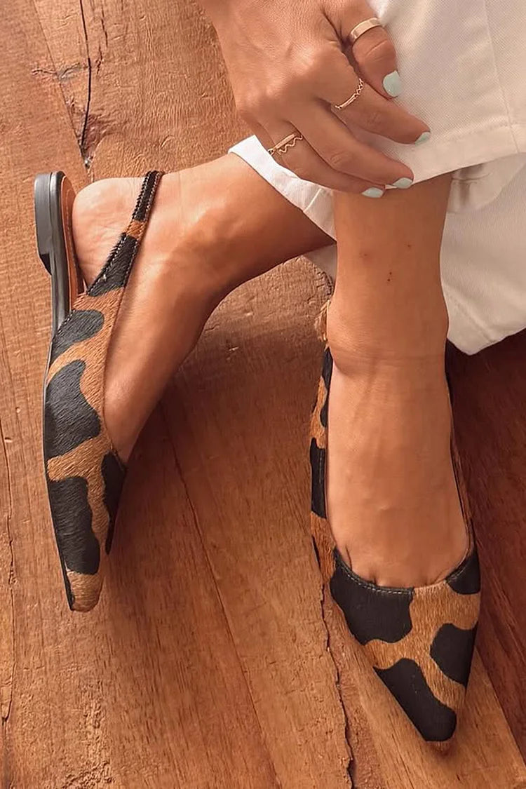 LEONORA | Elegant Slingback med Spiss Tå og Dyreprint for en Unik Stil
