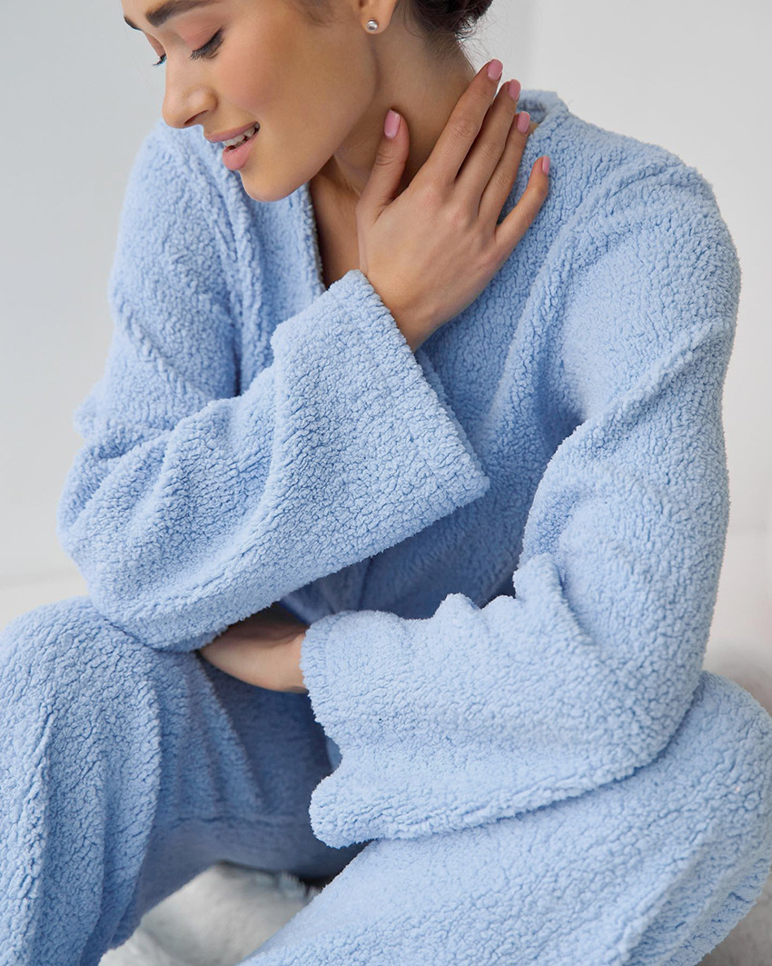 Blå langermet ullpyjamas for kvinner