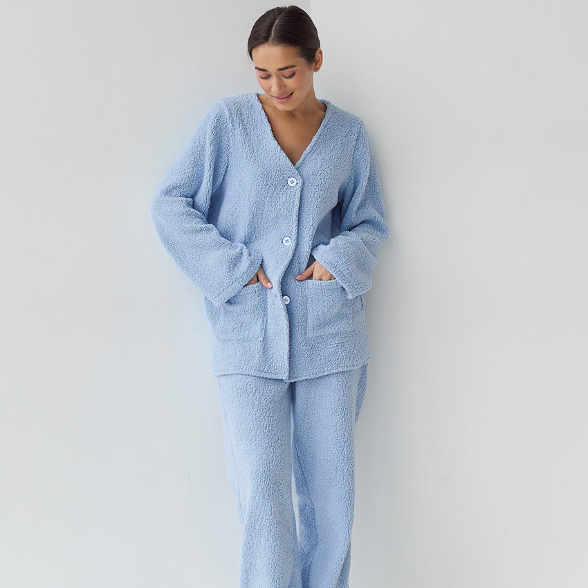 Blå langermet ullpyjamas for kvinner