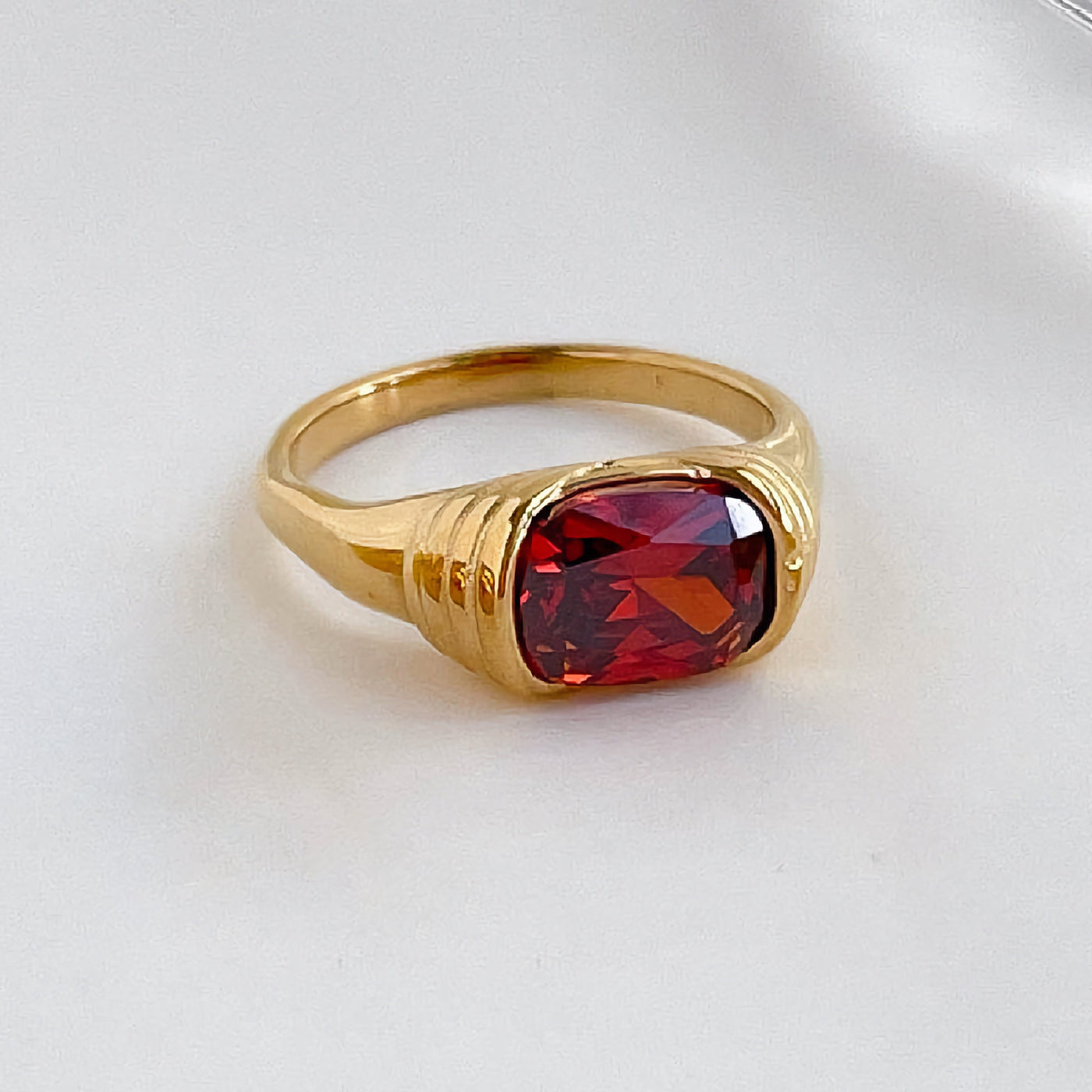 Arv Ring i Karminfarve | 18k Gull