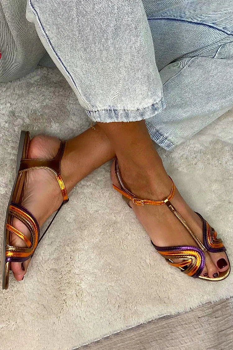 NERINA | Flate sandaler med multifargede stropper og elegante metalliske detaljer