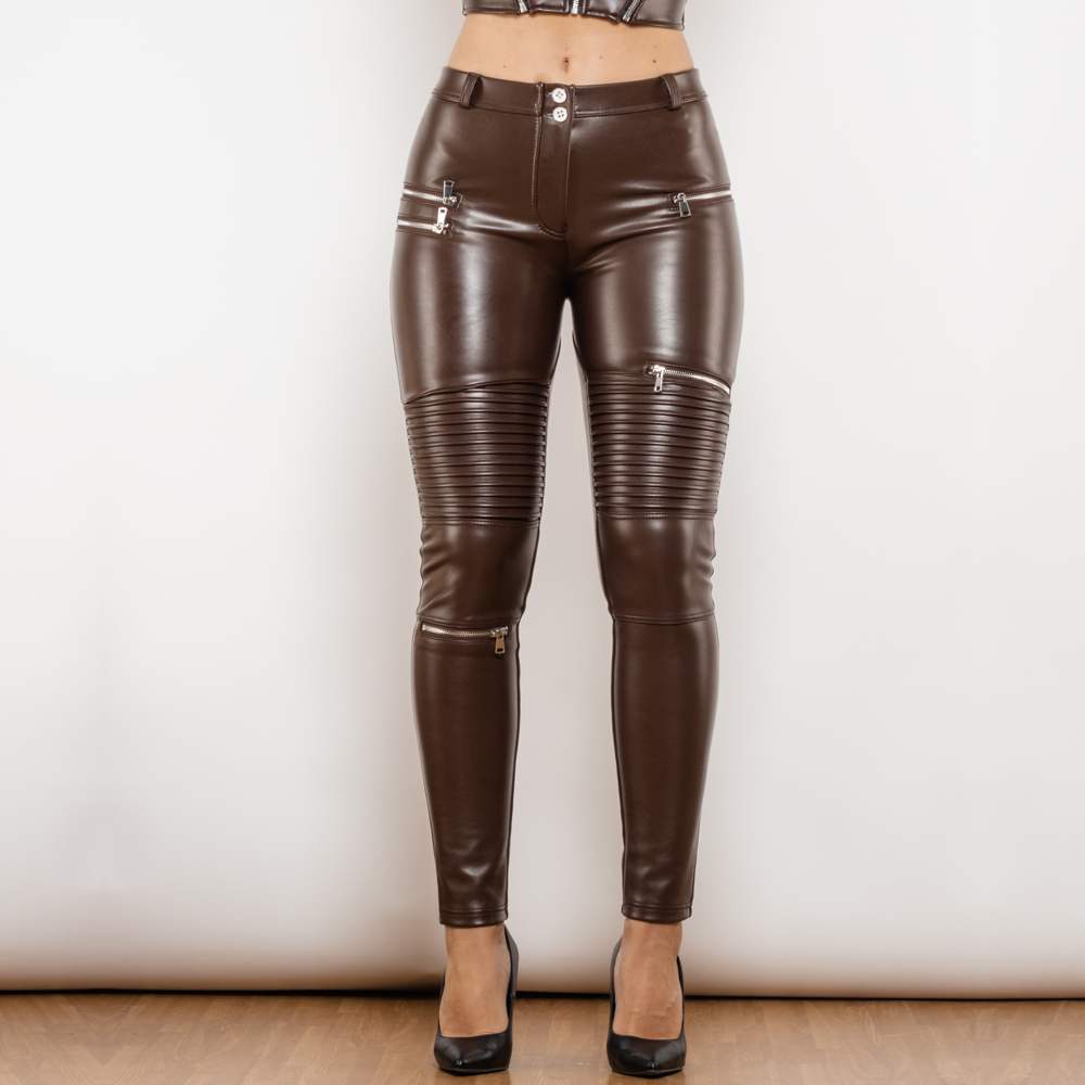 Brune tettsittende skinnbukser