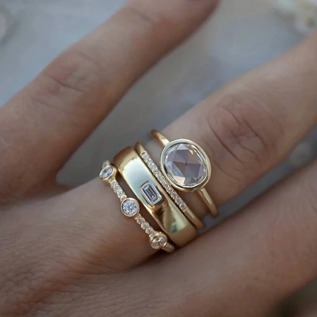 Vintage gullring med zirkonia