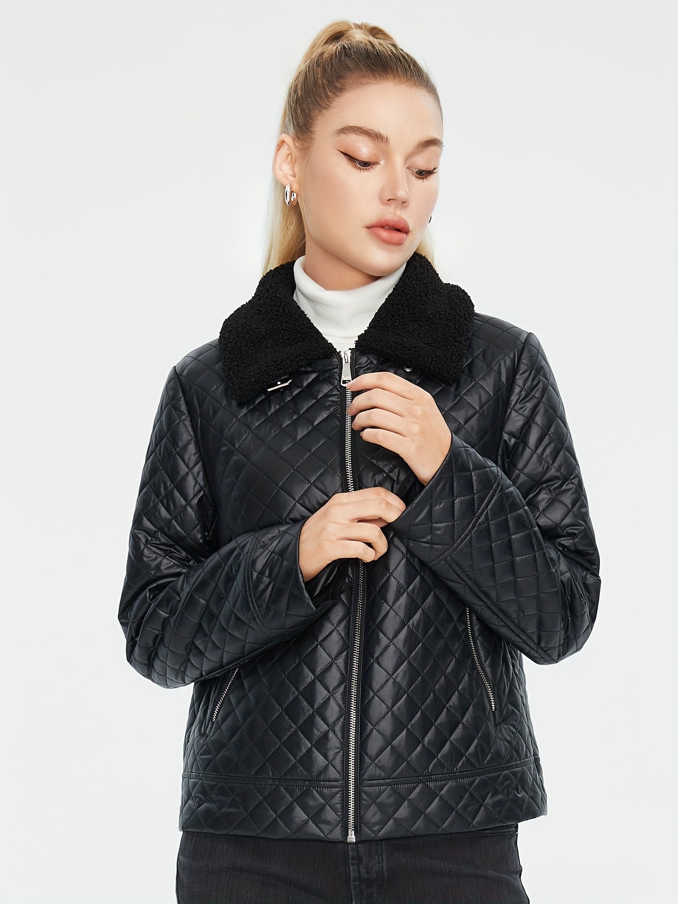 Quiltet fluffy jakke med argyle-mønster