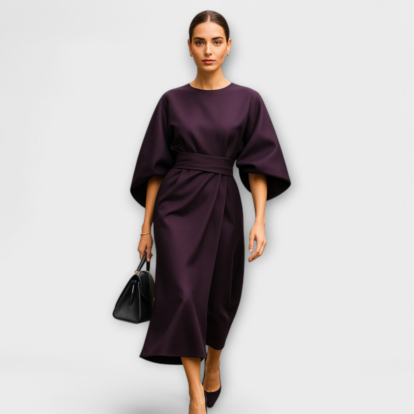 SARA – Elegant kjole med ermer