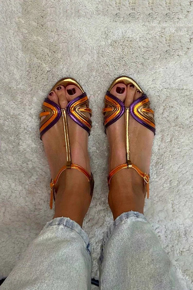 NERINA | Flate sandaler med multifargede stropper og elegante metalliske detaljer