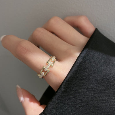Chloe Ring | 18k Gull