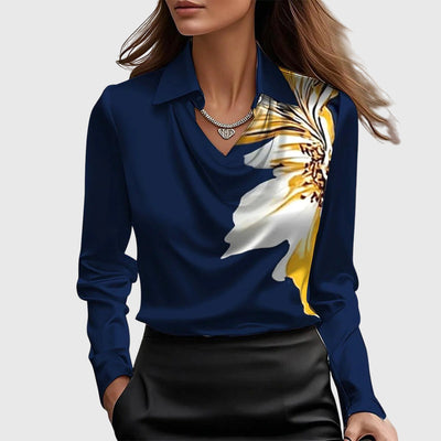 Brooklyn – Elegant Bluse i Blank Sateng