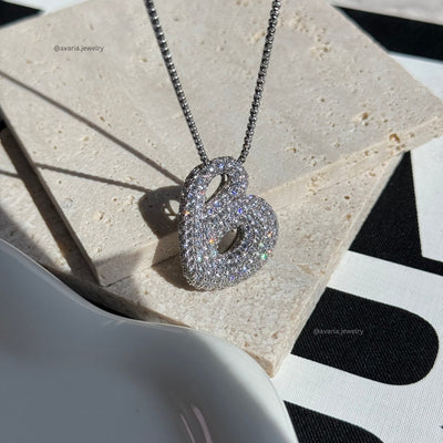 Navnesmykke Bubble med diamant | 18k Gull