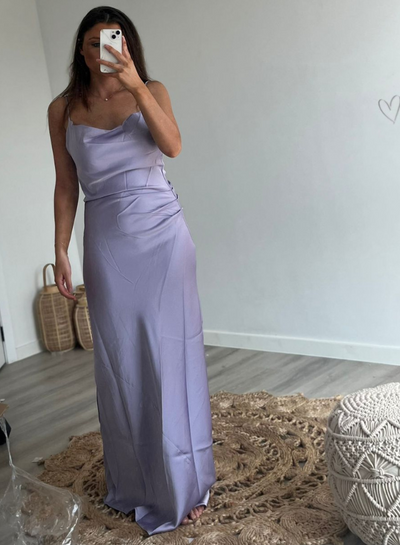 INEZ - Lilla Satin Kjole