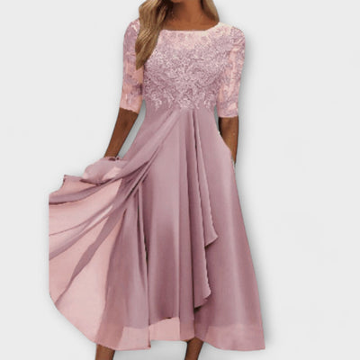 SARA – Elegante Kjoler for Bryllupsgjester