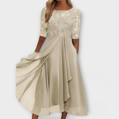 SARA – Elegante Kjoler for Bryllupsgjester