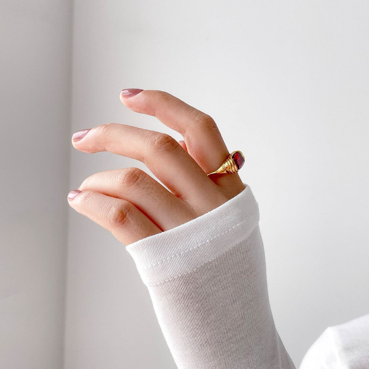 Arv Ring i Karminfarve | 18k Gull