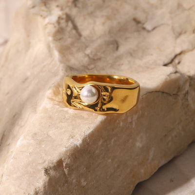 Cerulia ring med ferskvannsperler | 14k gull