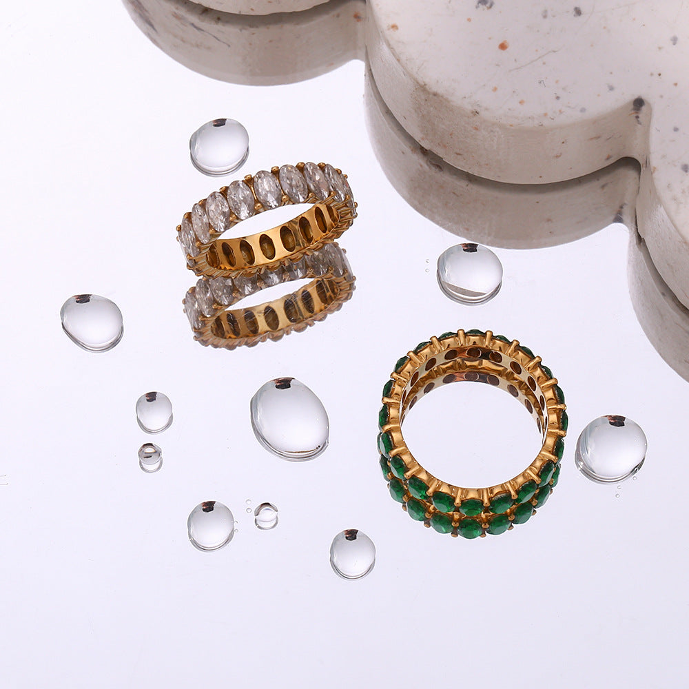 Antoinette Ring med Diamantsimulant | 18k Gull
