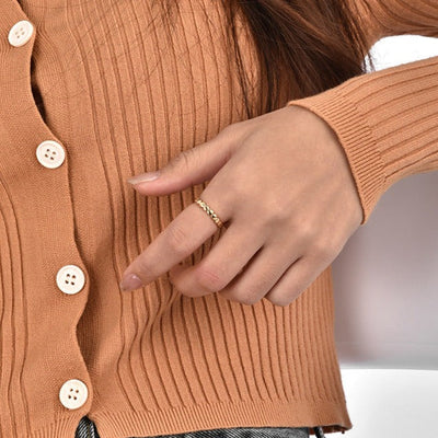 Orbit Echo Ring | 18k Gull