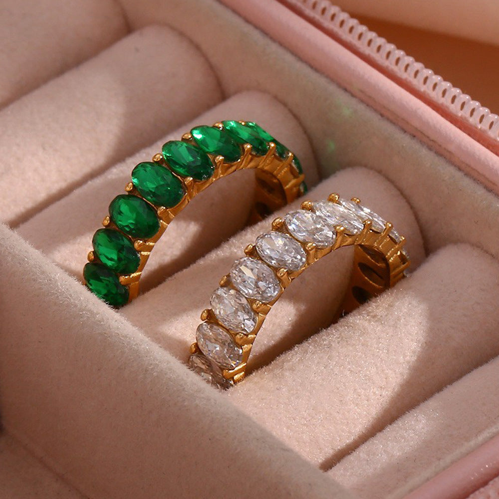 Antoinette Ring med Diamantsimulant | 18k Gull
