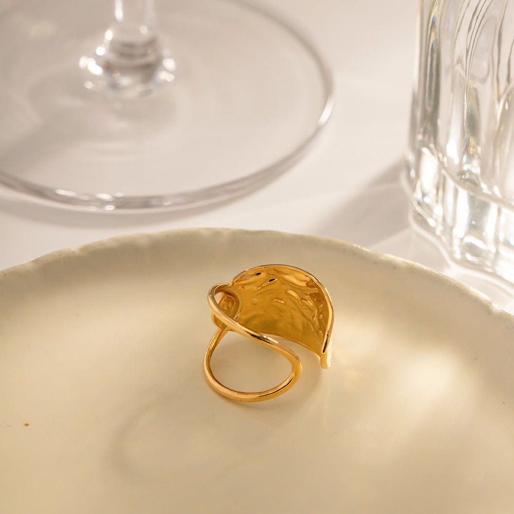 Mabel Ring | 18k Gull
