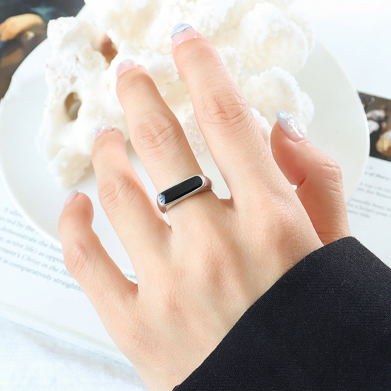 Brenda Ring med Onyx | 18K Gull