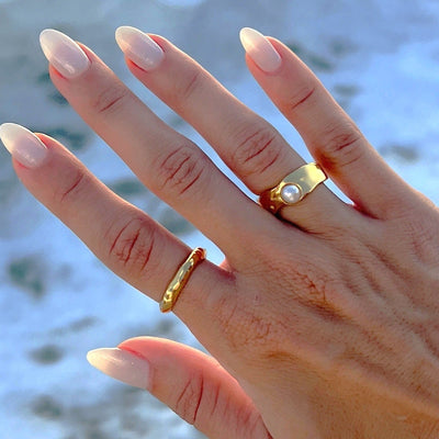 Cerulia ring med ferskvannsperler | 14k gull