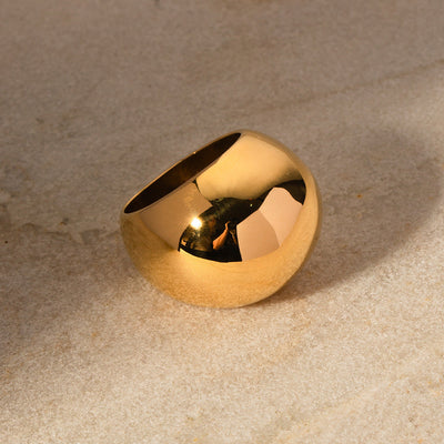 Navia Ring | 18k Gull