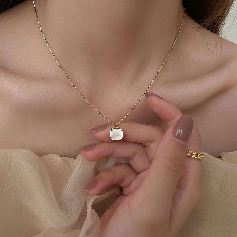 Sophie Gold Halskjede med Perlevedheng | 18k Gull