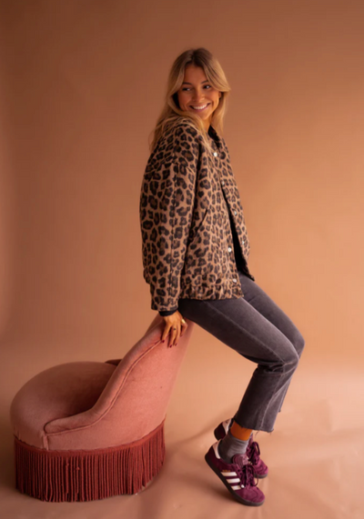 Leona™ | Leopard bomberjakke med stilfull flair