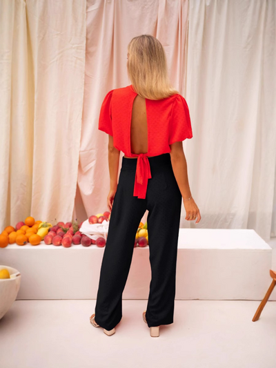 Lorena™ | Kuttet bluse med iøynefallende flair