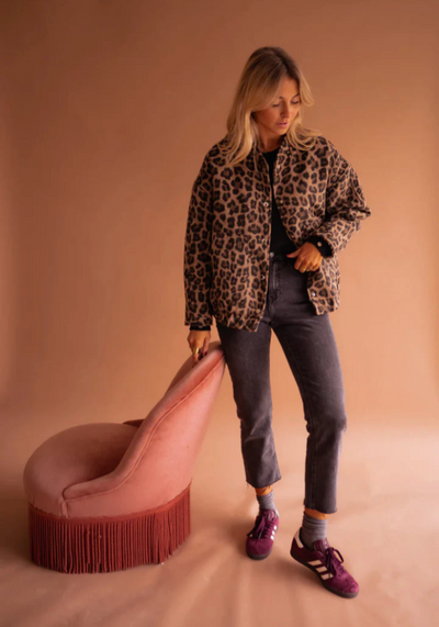 Leona™ | Leopard bomberjakke med stilfull flair