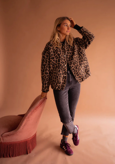 Leona™ | Leopard bomberjakke med stilfull flair