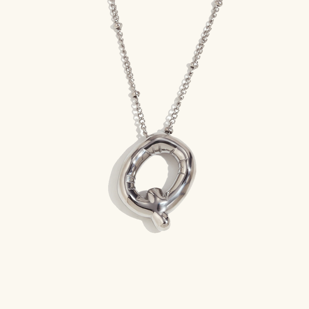 nesepryd med initialer | 18k Gull