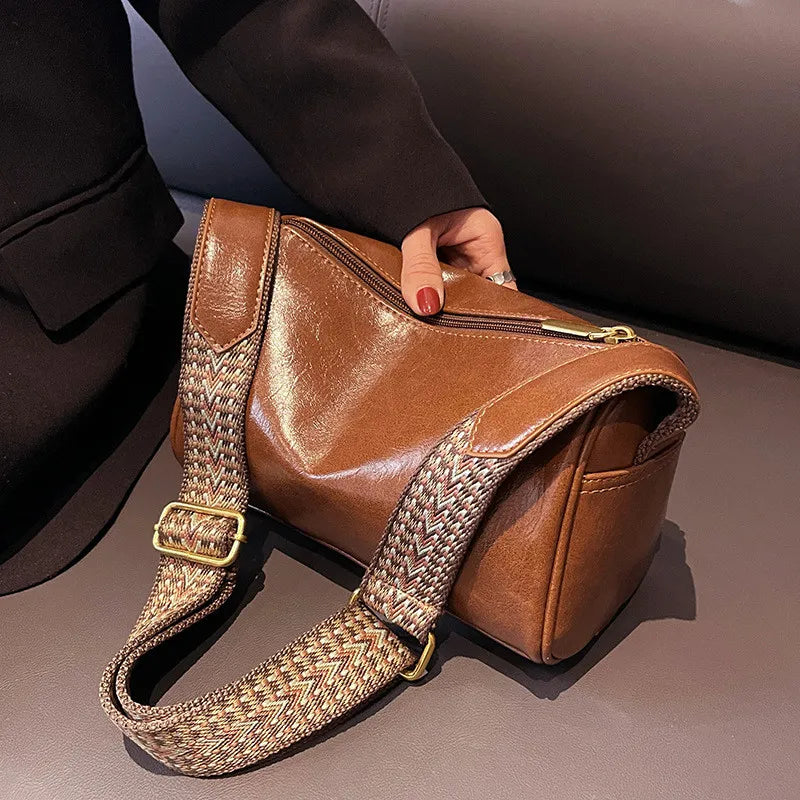 Trine™ | Vintage Skinn Crossbody Veske med Justerbar Vevd Rem