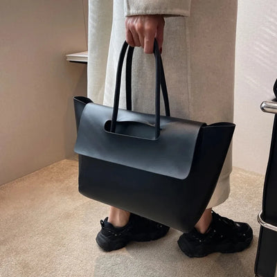 tova™ – Minimalistisk Skulderveske i Kunstlær