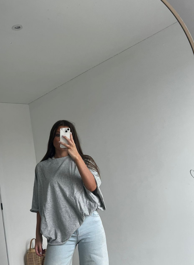 LAURA - Oversized t-skjorte grå