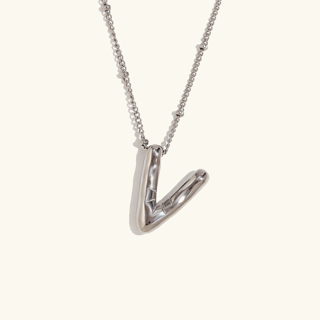 nesepryd med initialer | 18k Gull