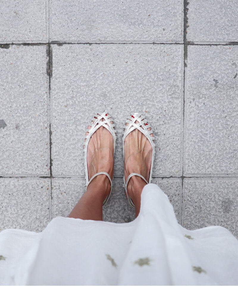 GIADA| Elegante flettede ballerinasandaler med ankelrem for en sofistikert stil