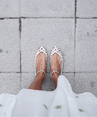 GIADA| Elegante flettede ballerinasandaler med ankelrem for en sofistikert stil