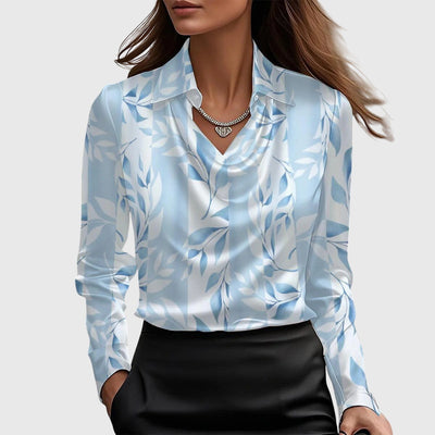 Brooklyn – Elegant Bluse i Blank Sateng