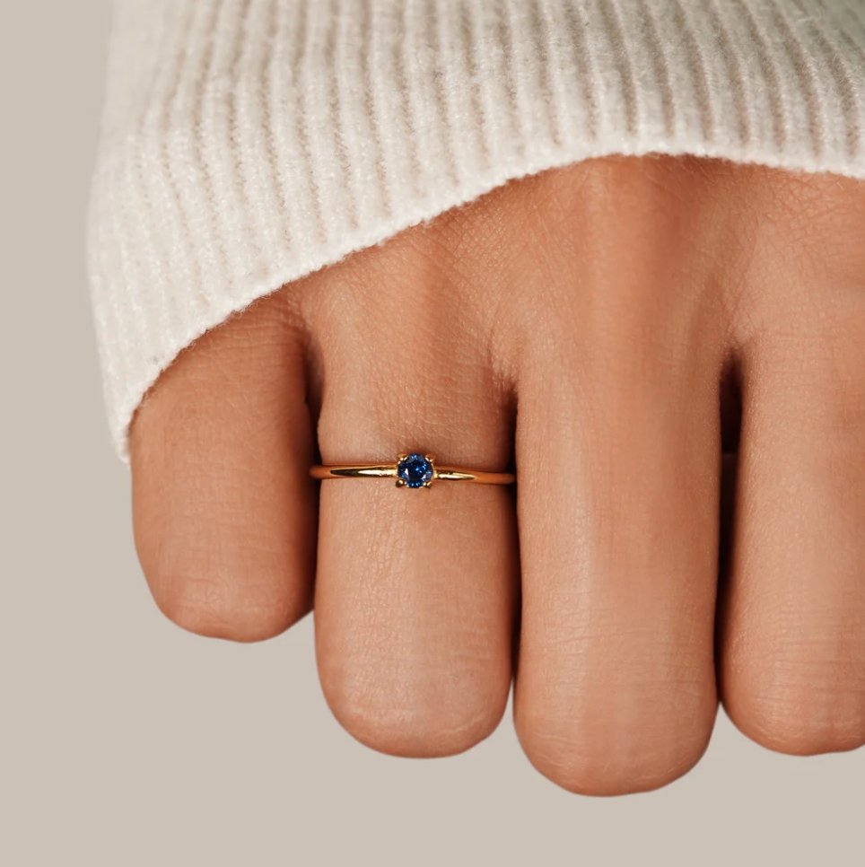 Fingerringer med Fødselsstein | 16k Gull