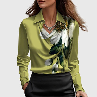 Brooklyn – Elegant Bluse i Blank Sateng