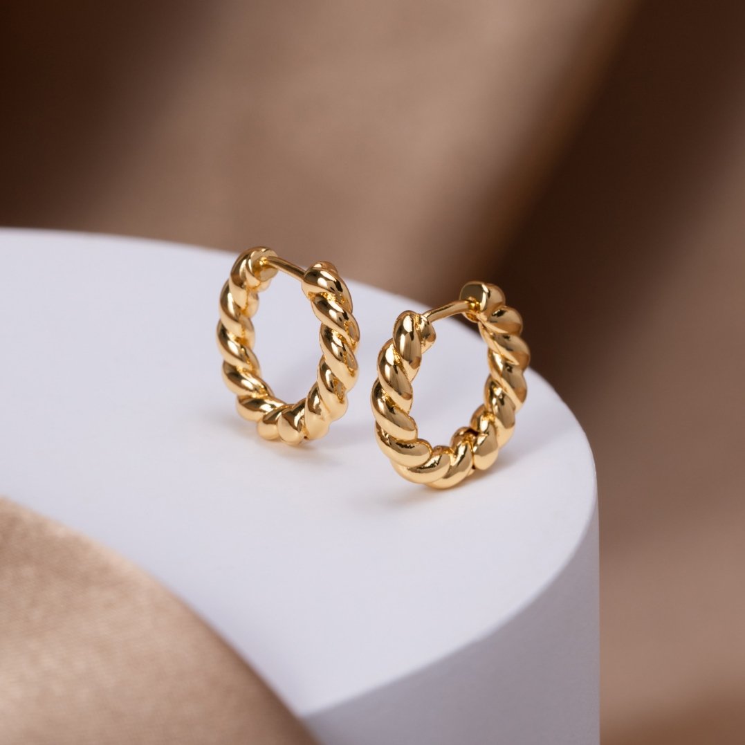 Luna Elegante Snoede Øreringer | 14k Gull