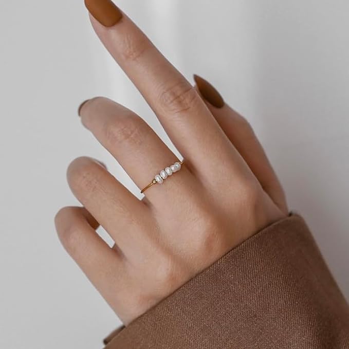 magnolia ring med ferskvannsperler | 18k Gull