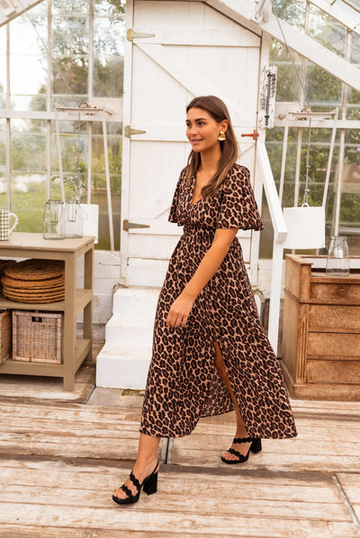 Stella™ | Maxi-kjole med leopardmønster og sommerlig stil