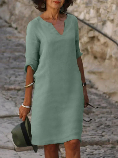 JOSETTE – Elegant kjole med V-hals