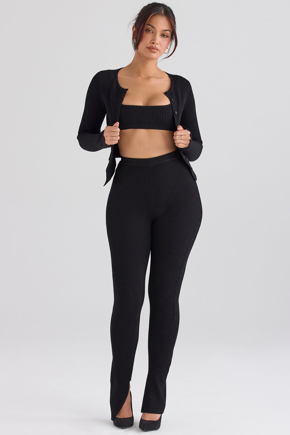 Ribbestrikket cardigan med leggings