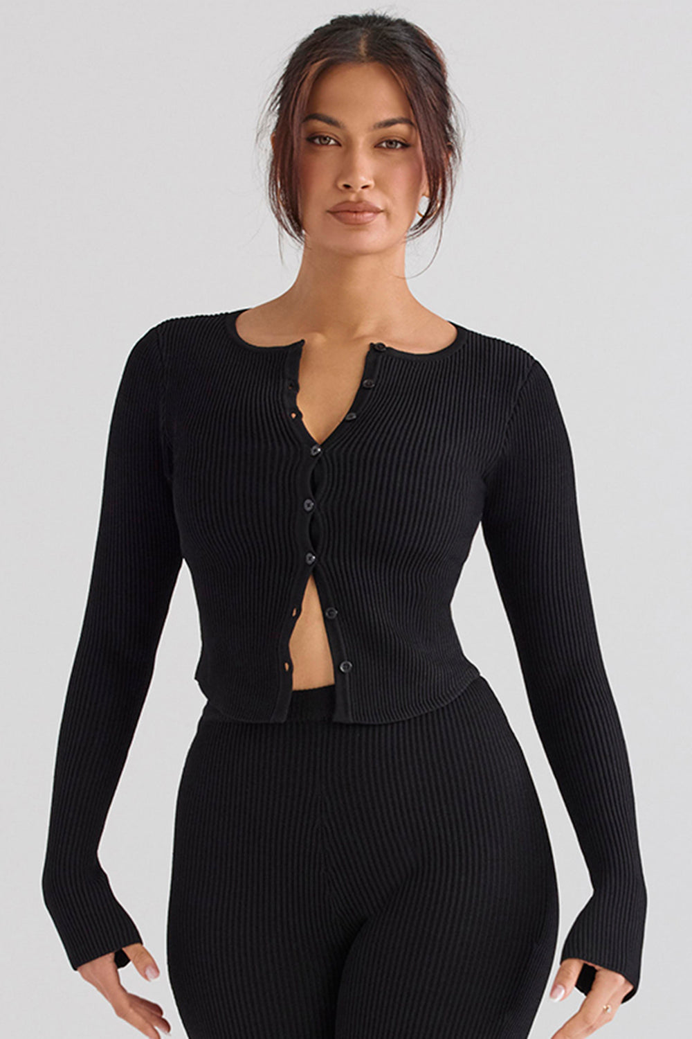 Ribbestrikket cardigan med leggings