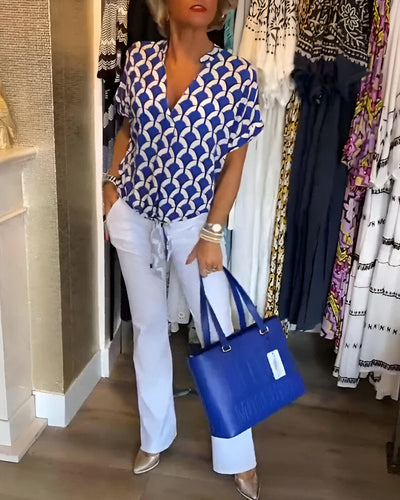 ELENA – Lekkert print-top med V-hals